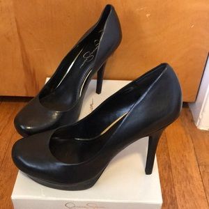 Black High heeled shoes